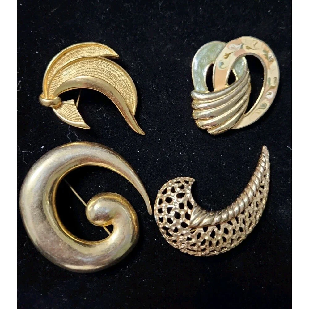 Vintage 4 Gold Tone Unsigned Swirl Brooches Monet BSK 80's Retro
